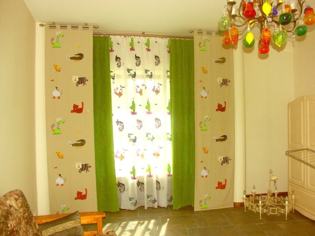Идеи цветовых решений штор в детскую